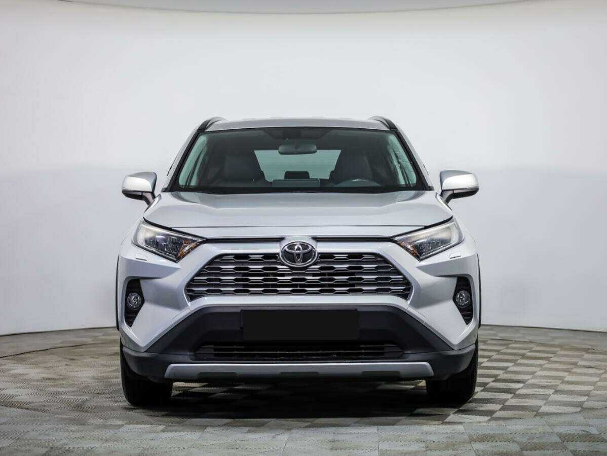 Toyota RAV4 с пробегом — 2020 год. Фото: #0
