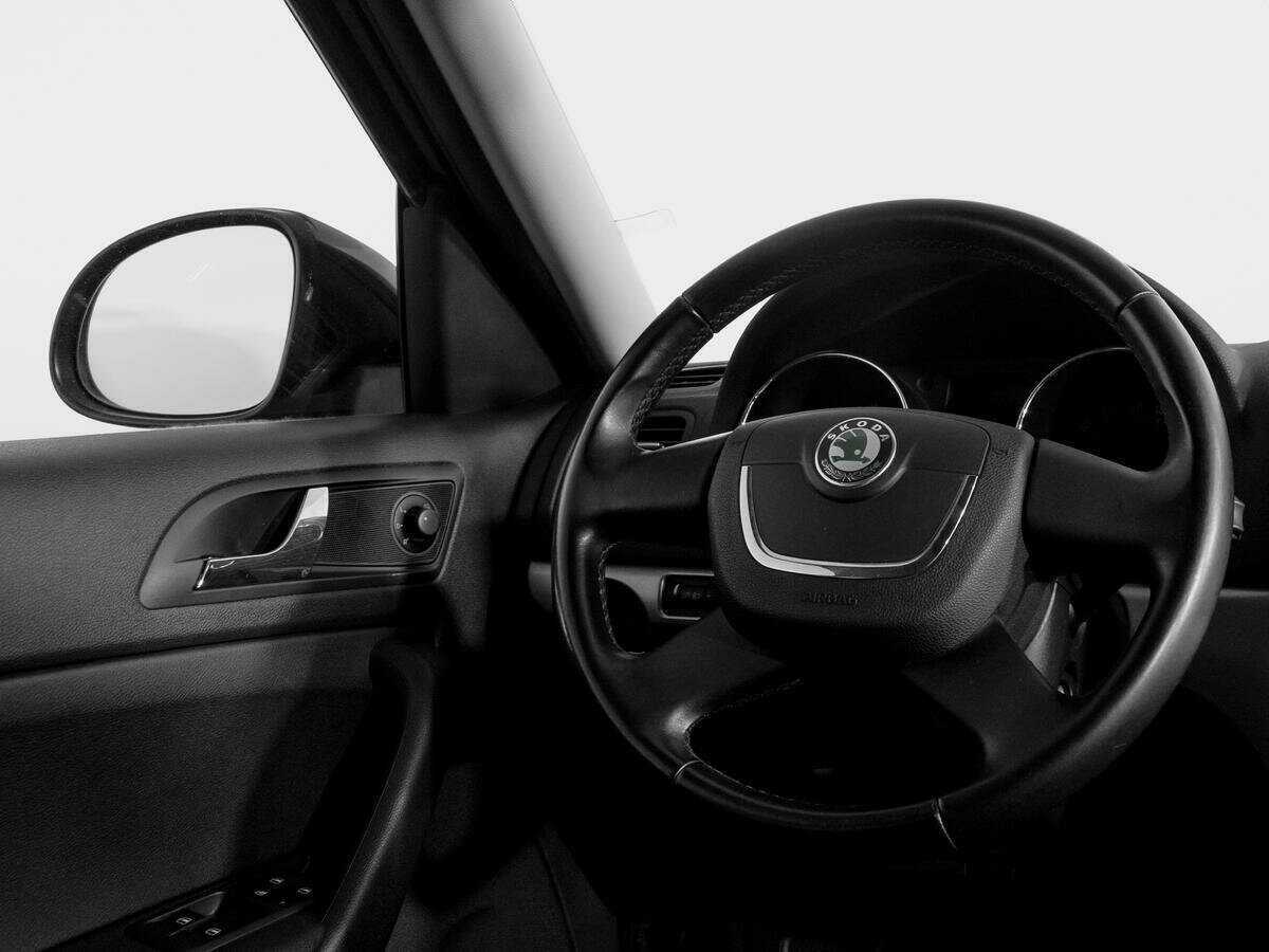 Skoda Yeti с пробегом — 2013 год. Фото: #14