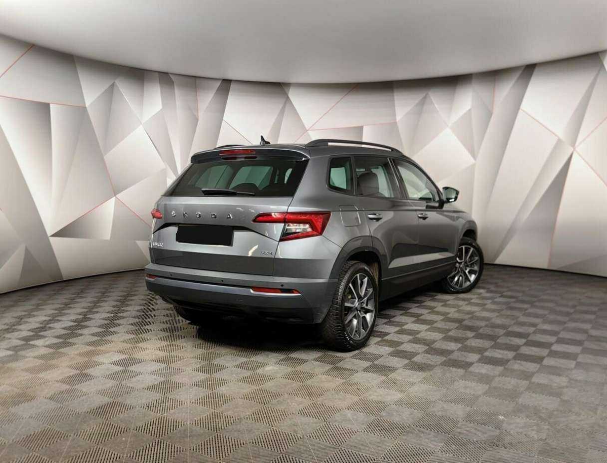 Skoda Karoq с пробегом — 2020 год. Фото: #1