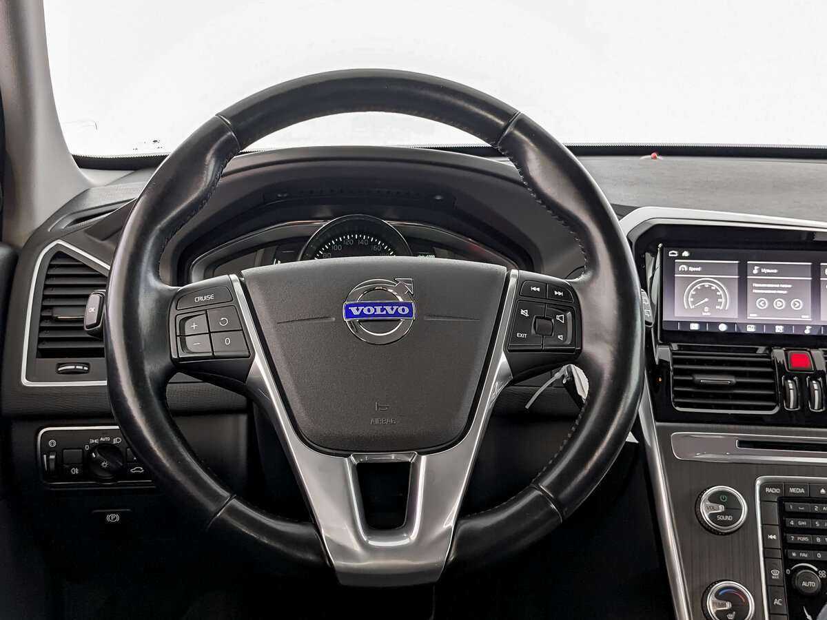 Volvo XC60 с пробегом — 2015 год. Фото: #20