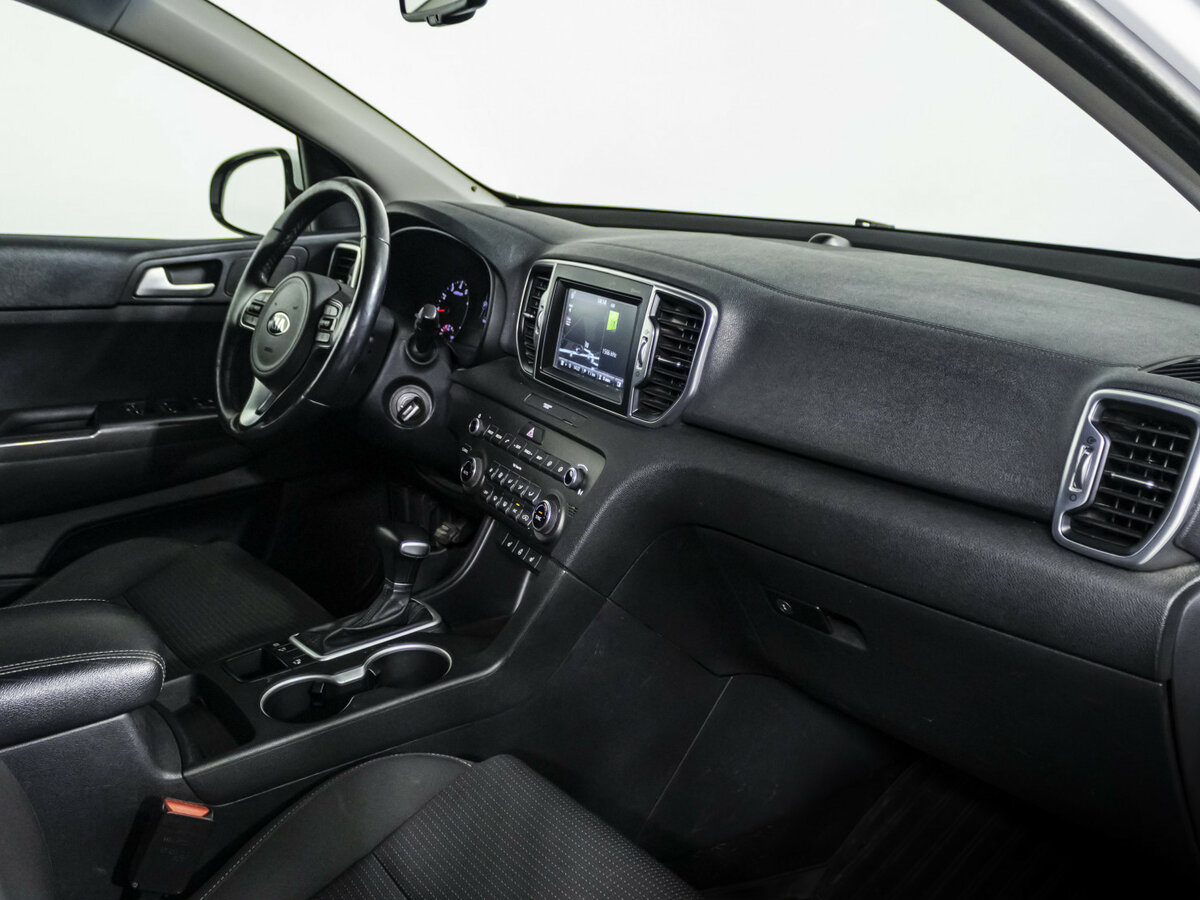 Kia Sportage с пробегом — 2016 год. Фото: #6