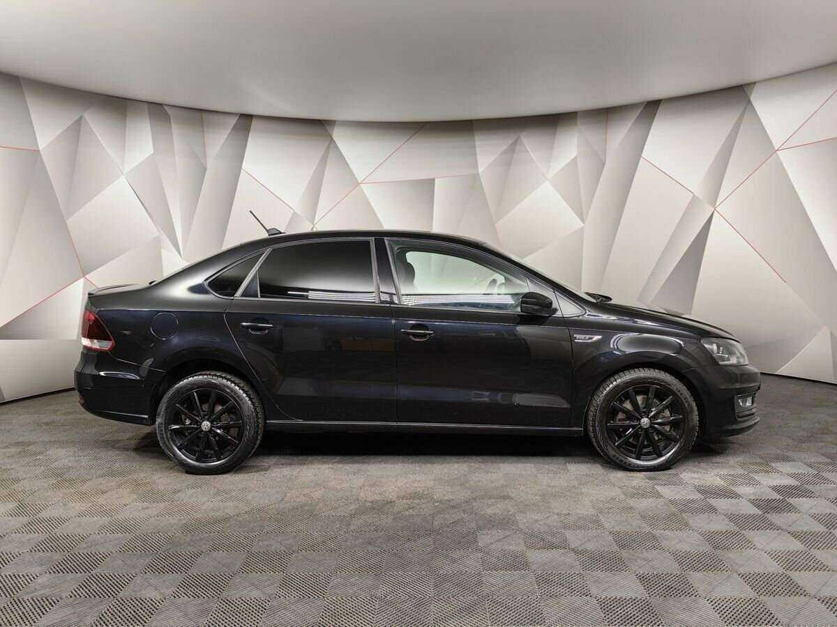 Volkswagen Polo с пробегом — 2018 год. Фото: #5