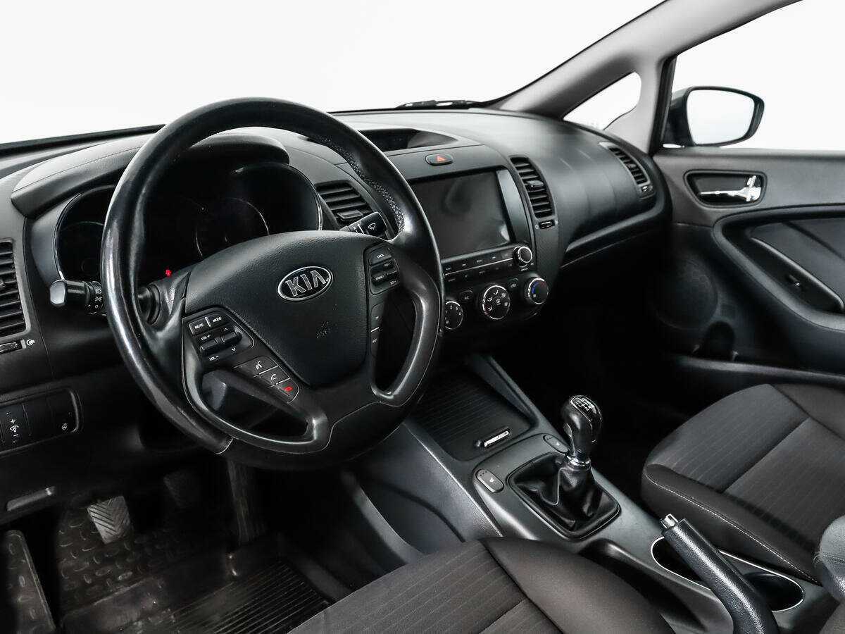 Kia Cerato с пробегом — 2016 год. Фото: #8