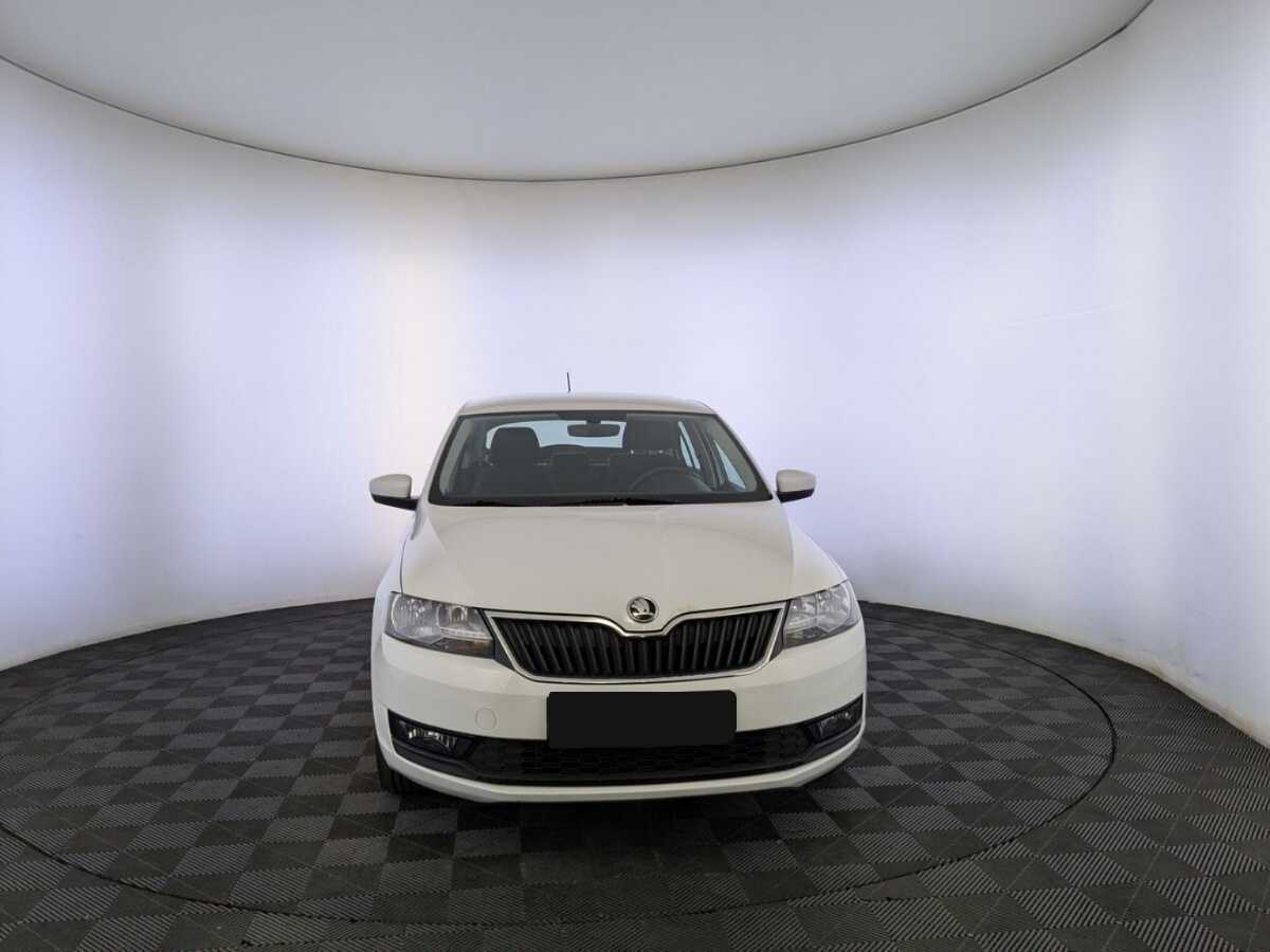 Skoda Rapid с пробегом — 2019 год. Фото: #1