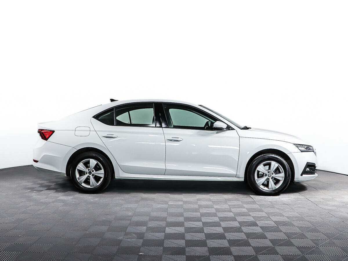Skoda Octavia с пробегом — 2021 год. Фото: #3