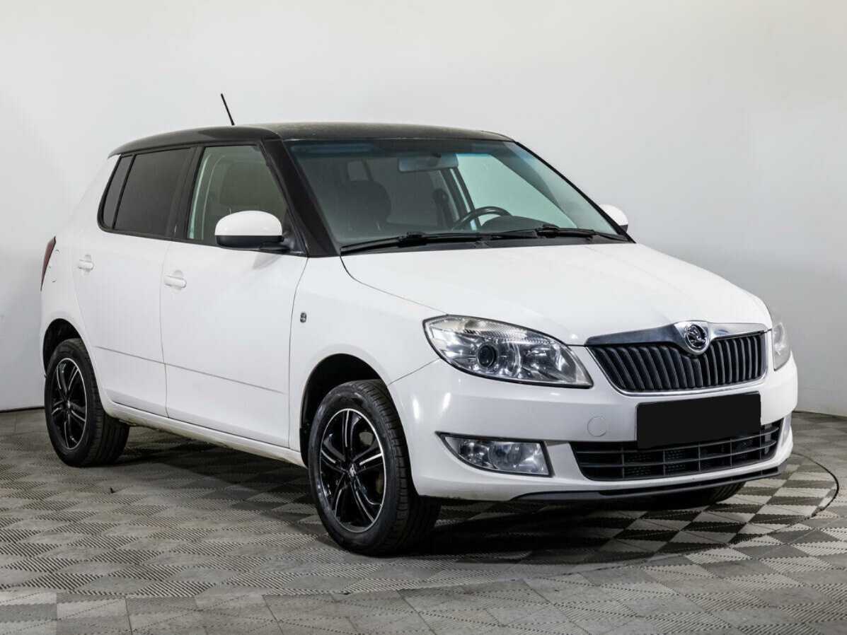 Skoda Fabia с пробегом — 2013 год. Фото: #2
