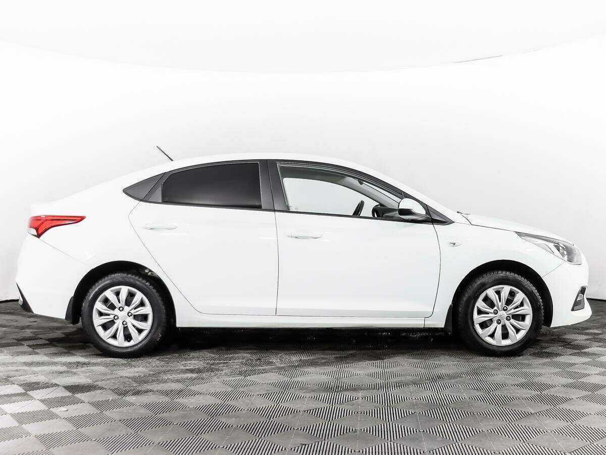 Hyundai Solaris с пробегом — 2019 год. Фото: #3