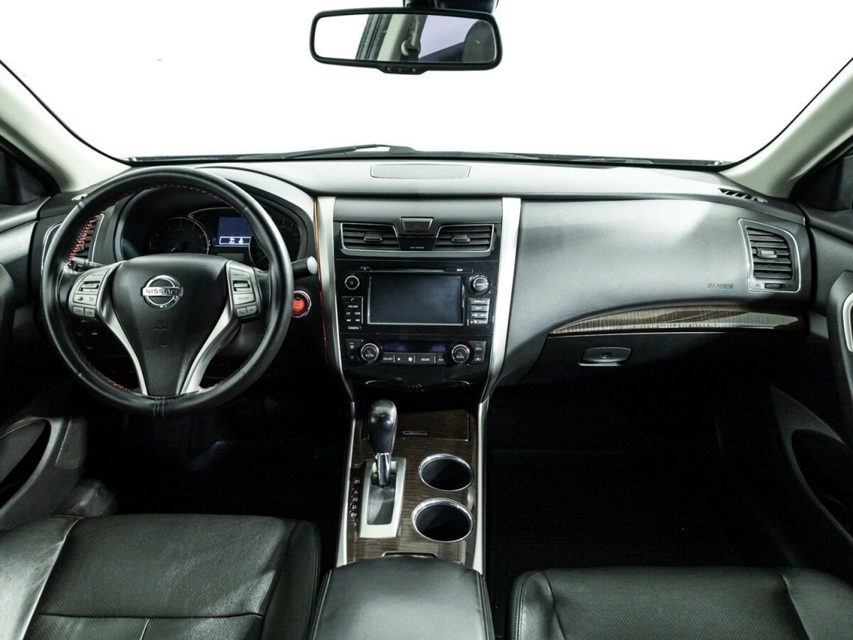 Nissan Teana с пробегом — 2015 год. Фото: #11