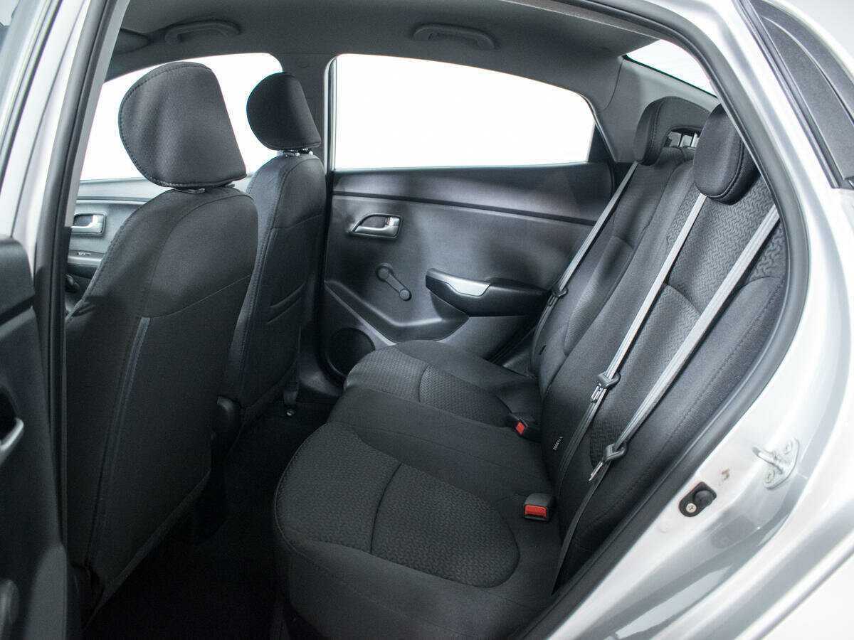 Kia Rio с пробегом — 2014 год. Фото: #9