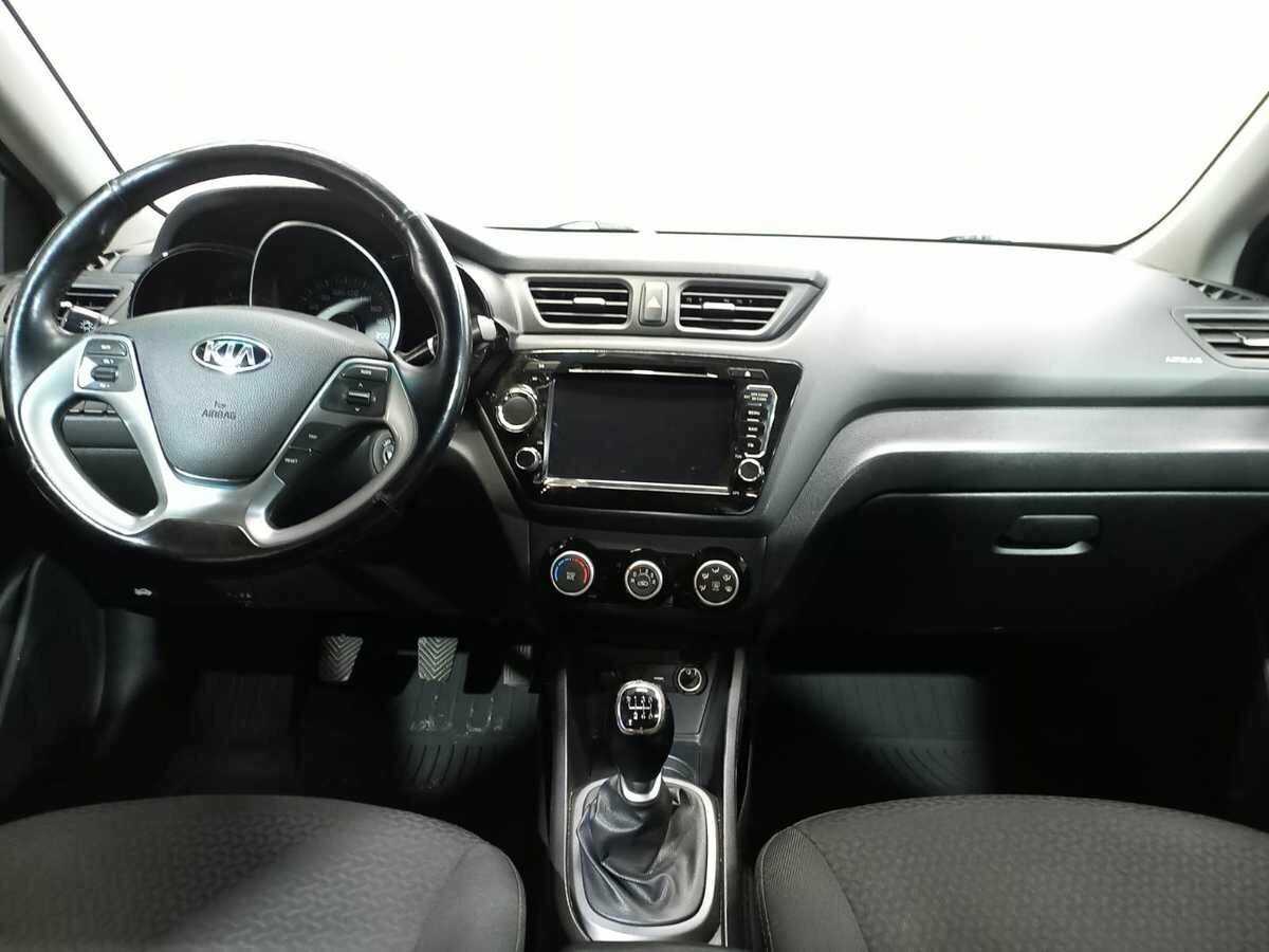 Kia Rio с пробегом — 2016 год. Фото: #8