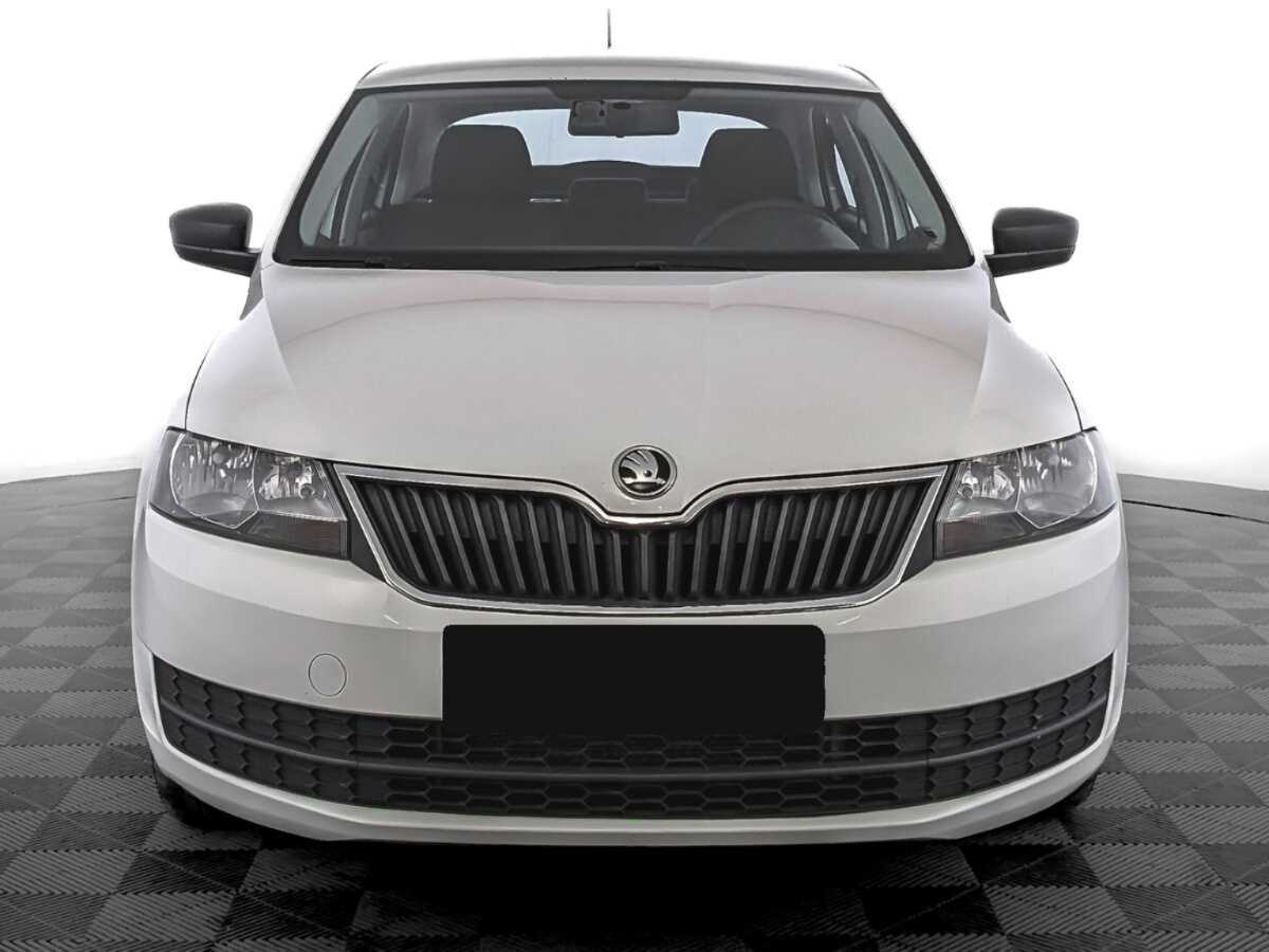 Skoda Rapid с пробегом — 2017 год. Фото: #1
