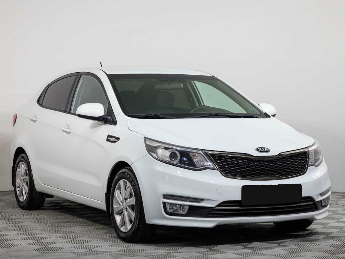 Kia Rio с пробегом — 2016 год. Фото: #1