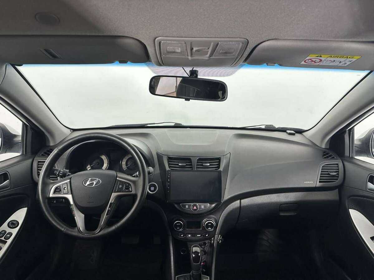 Hyundai Solaris с пробегом — 2016 год. Фото: #6