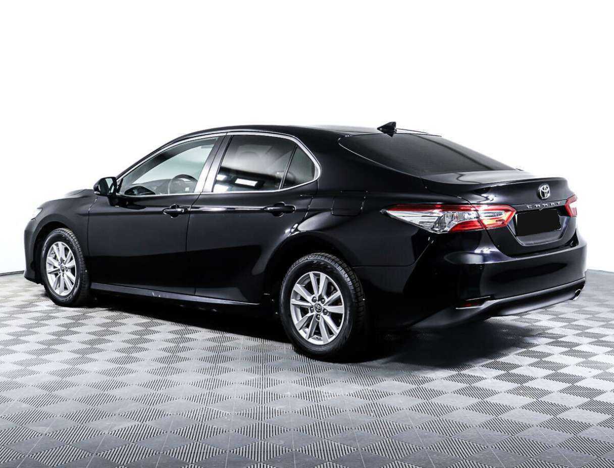 Toyota Camry с пробегом — 2020 год. Фото: #4