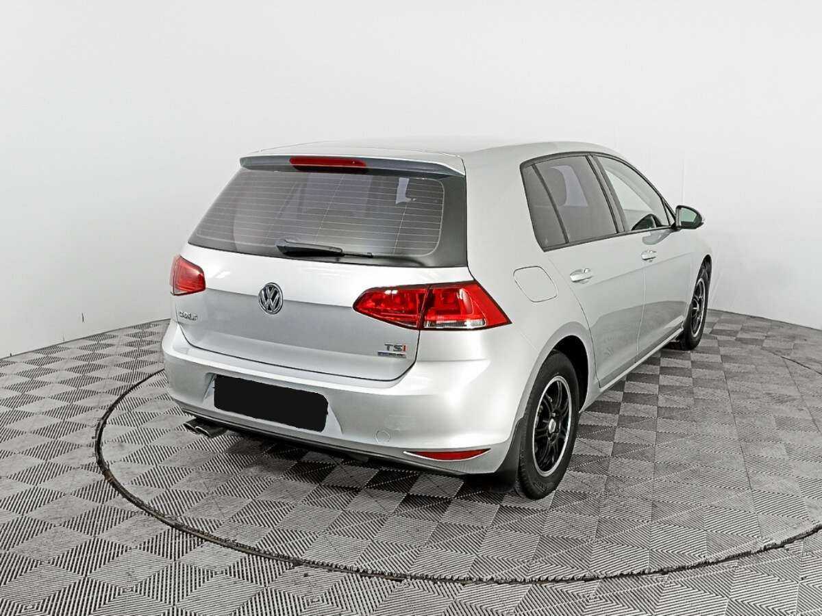 Volkswagen Golf с пробегом — 2013 год. Фото: #4