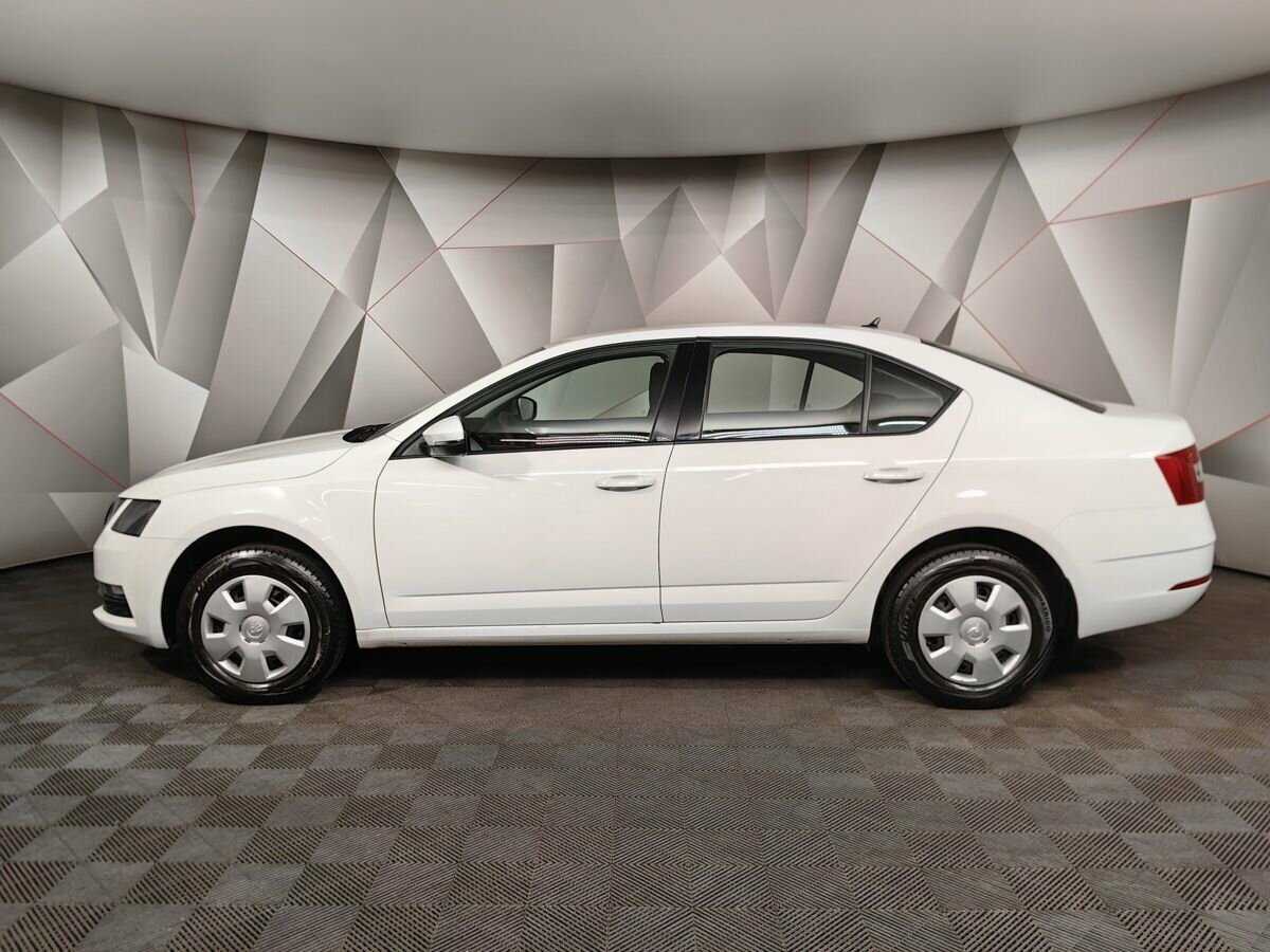 Skoda Octavia с пробегом — 2020 год. Фото: #4