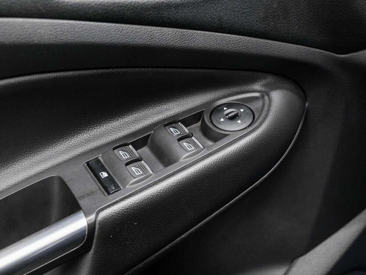 Ford Kuga с пробегом — 2017 год. Фото: #15