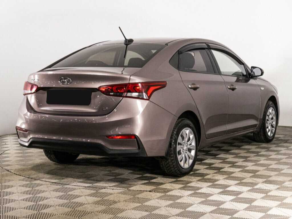 Hyundai Solaris с пробегом — 2018 год. Фото: #4