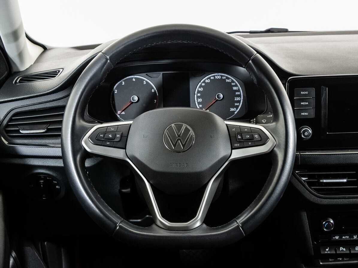 Volkswagen Polo с пробегом — 2021 год. Фото: #9