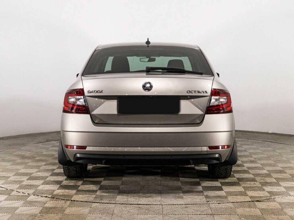 Skoda Octavia с пробегом — 2018 год. Фото: #5