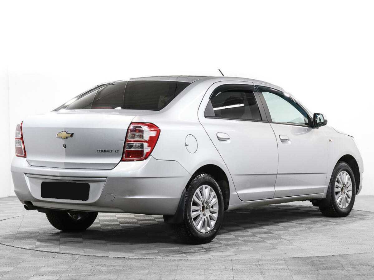Chevrolet Cobalt с пробегом — 2013 год. Фото: #3
