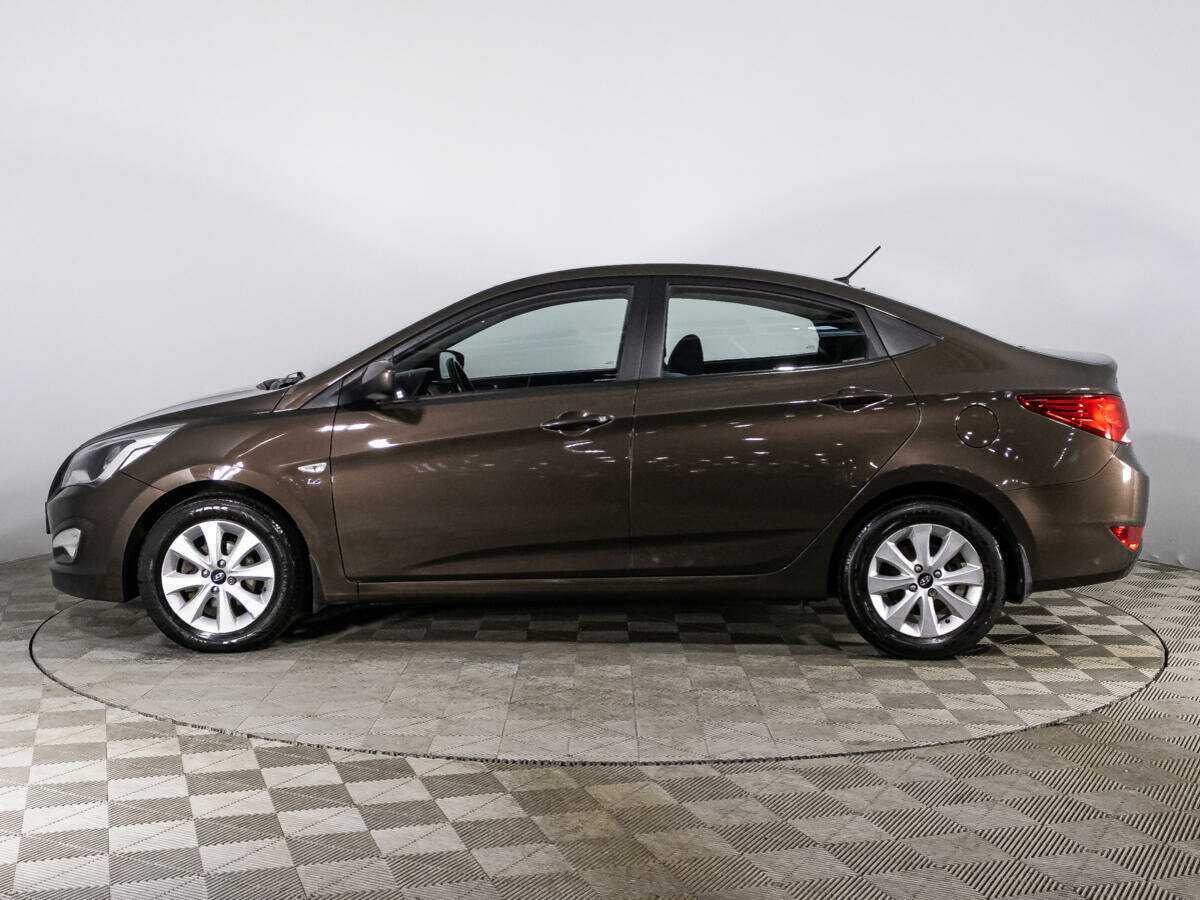 Hyundai Solaris с пробегом — 2016 год. Фото: #7