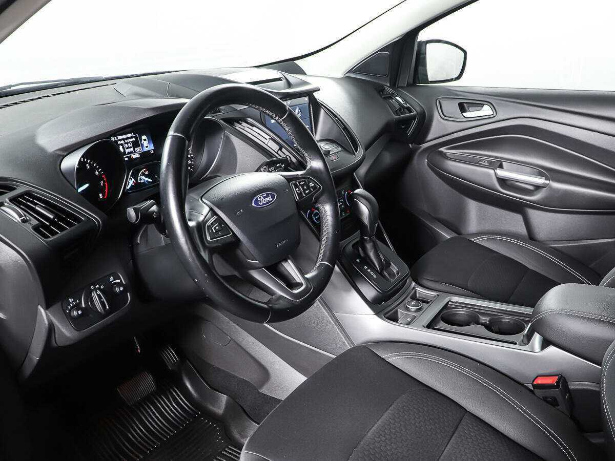 Ford Kuga с пробегом — 2017 год. Фото: #12