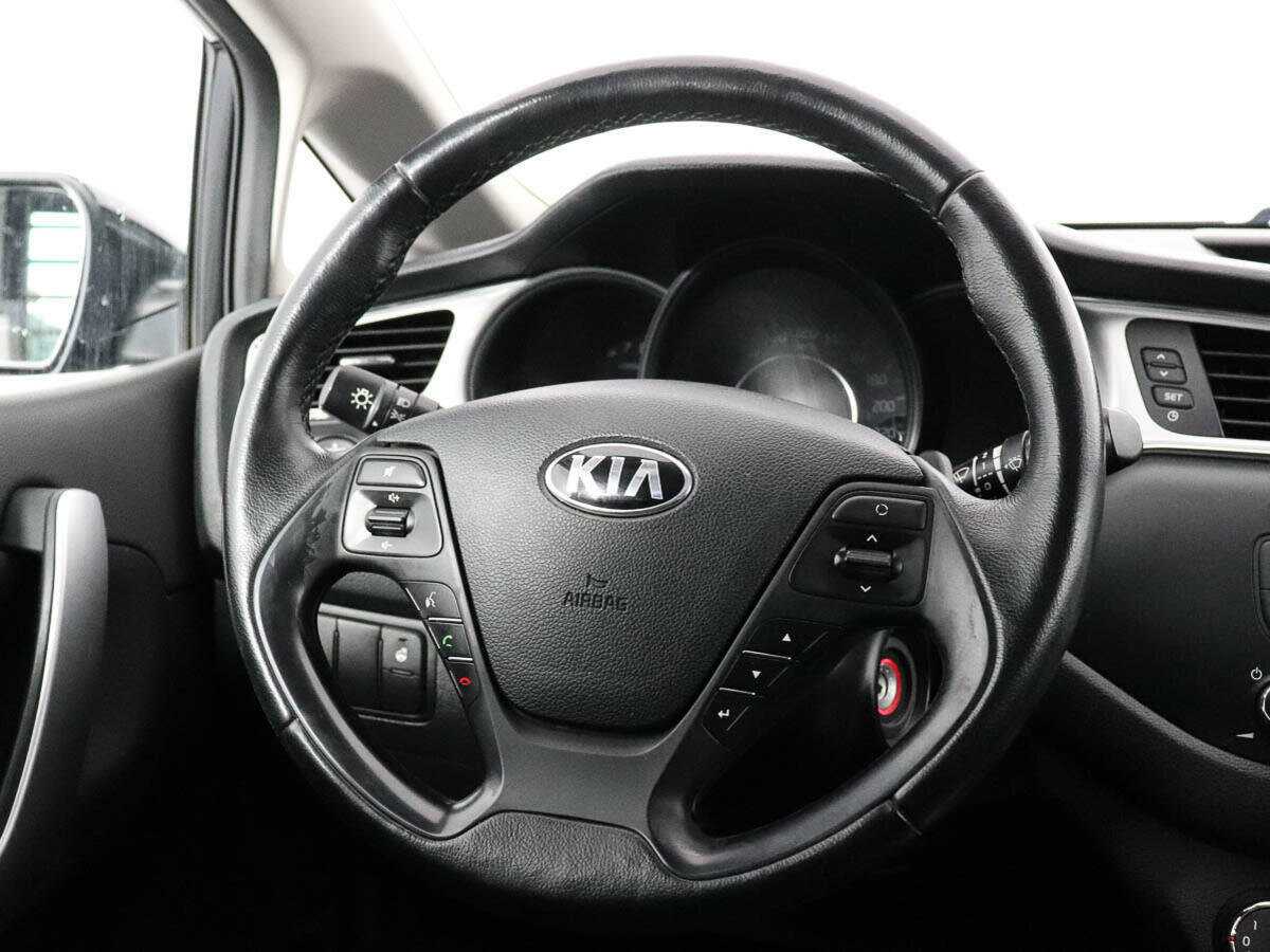 Kia Ceed с пробегом — 2016 год. Фото: #14