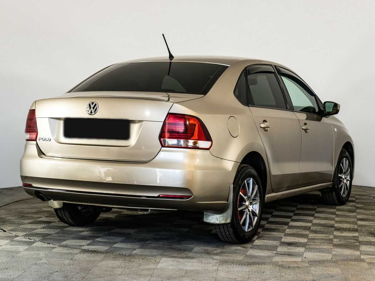 Volkswagen Polo с пробегом — 2016 год. Фото: #4
