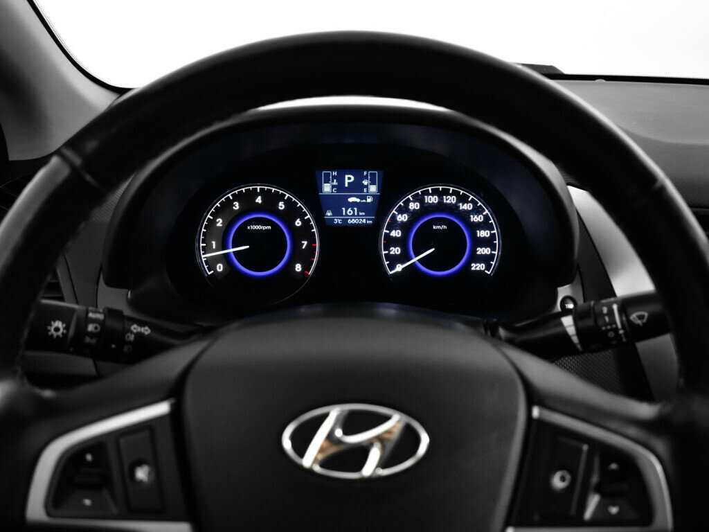 Hyundai Solaris с пробегом — 2016 год. Фото: #10