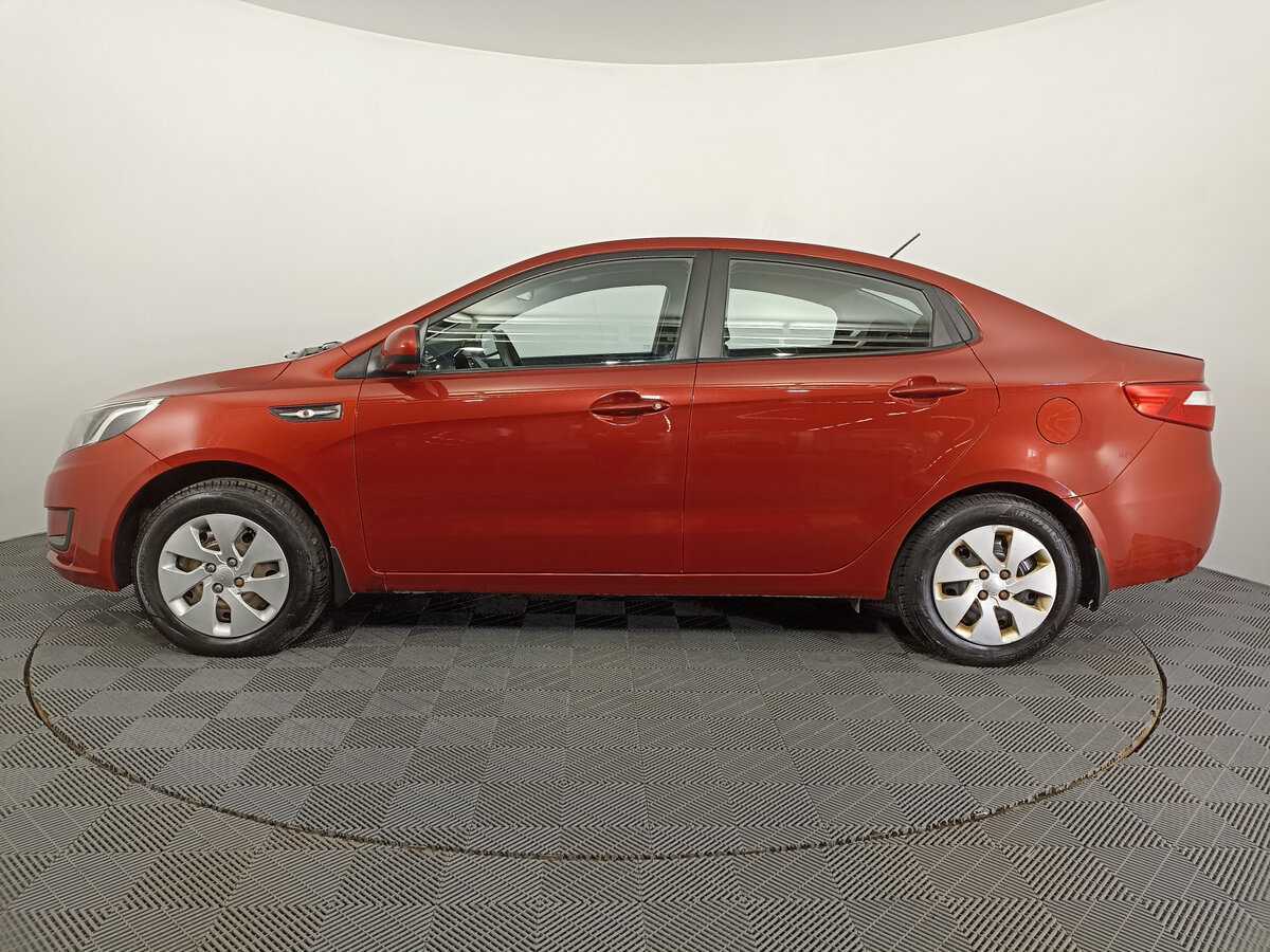 Kia Rio с пробегом — 2012 год. Фото: #6