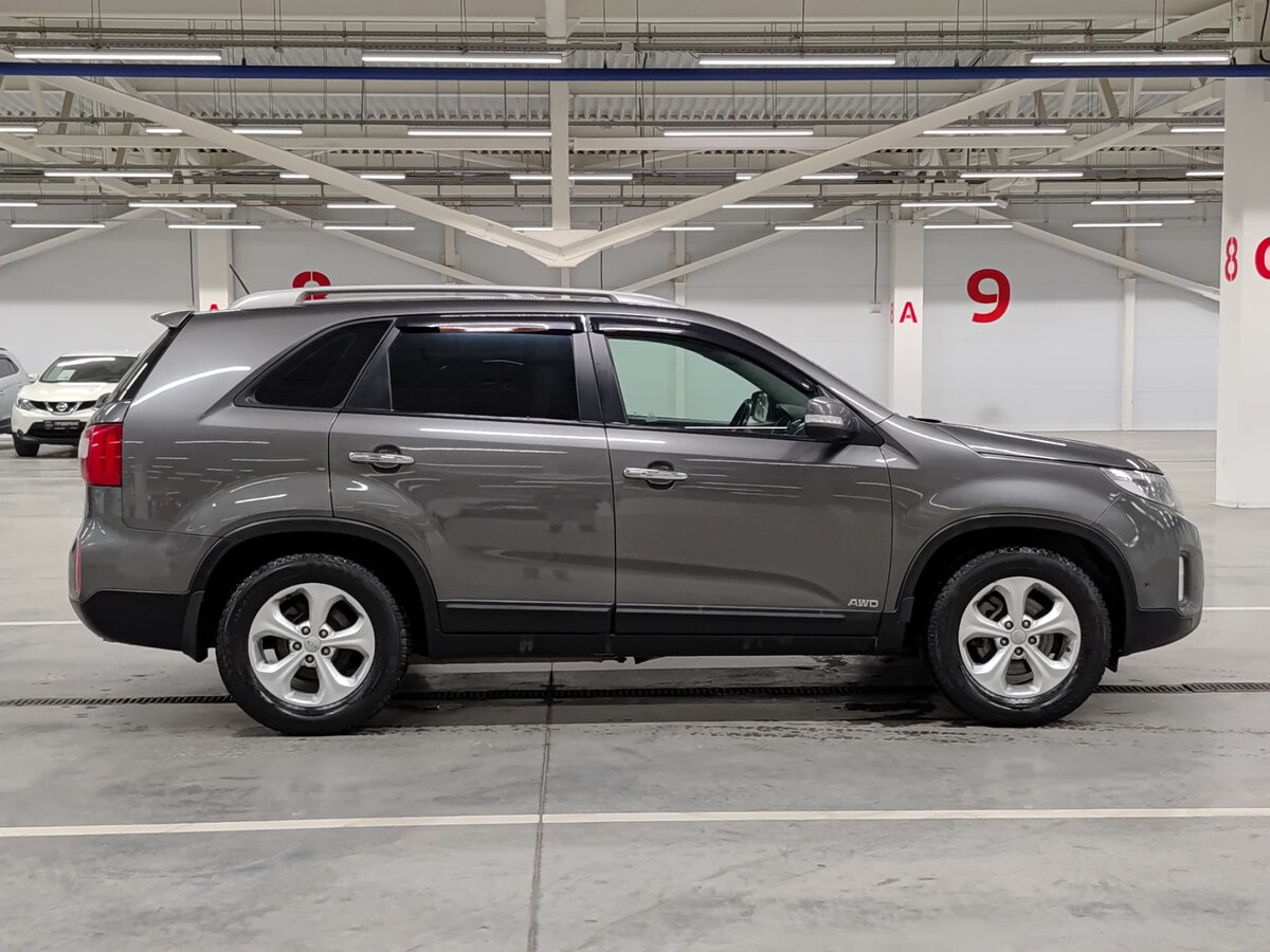 Kia Sorento с пробегом — 2013 год. Фото: #3