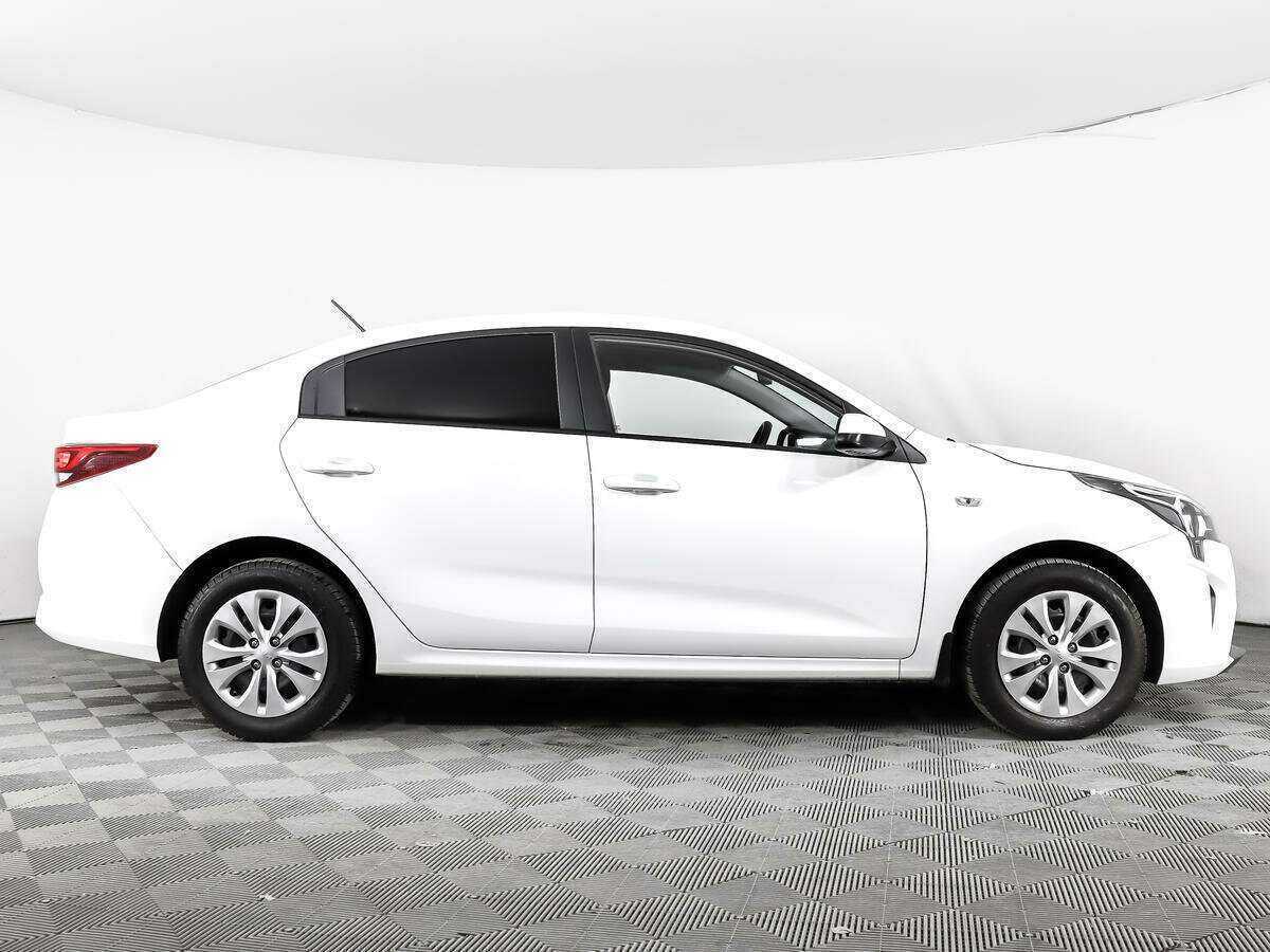 Kia Rio с пробегом — 2021 год. Фото: #3