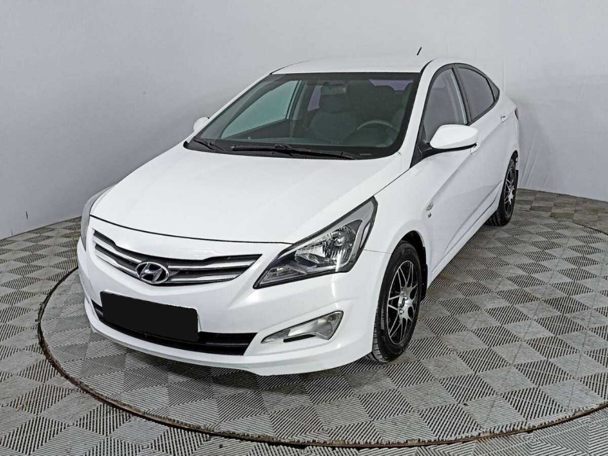 Hyundai Solaris с пробегом — 2015 год. Фото: #0