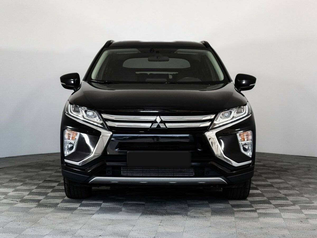 Mitsubishi Eclipse Cross с пробегом — 2018 год. Фото: #2