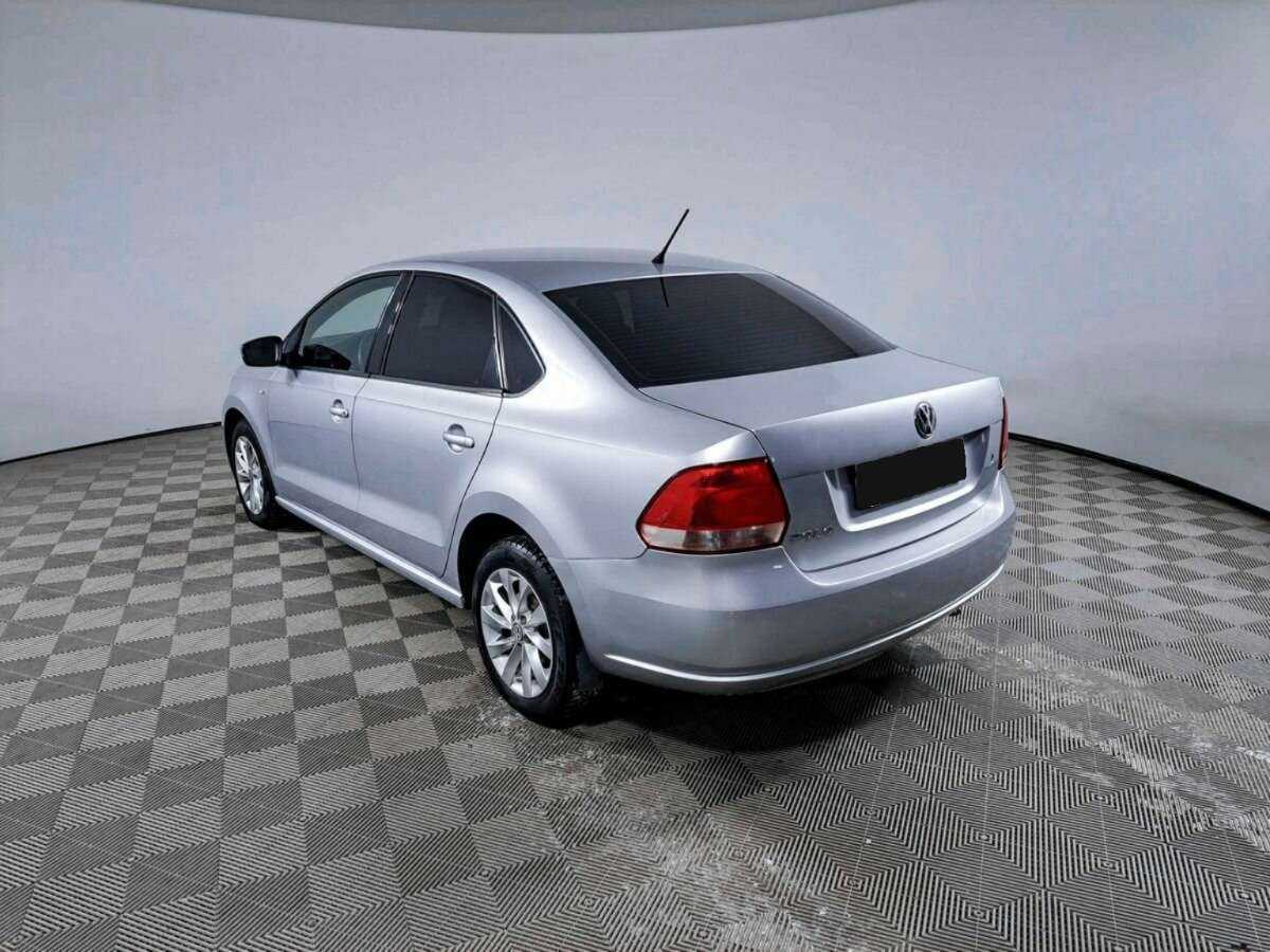 Volkswagen Polo с пробегом — 2014 год. Фото: #6