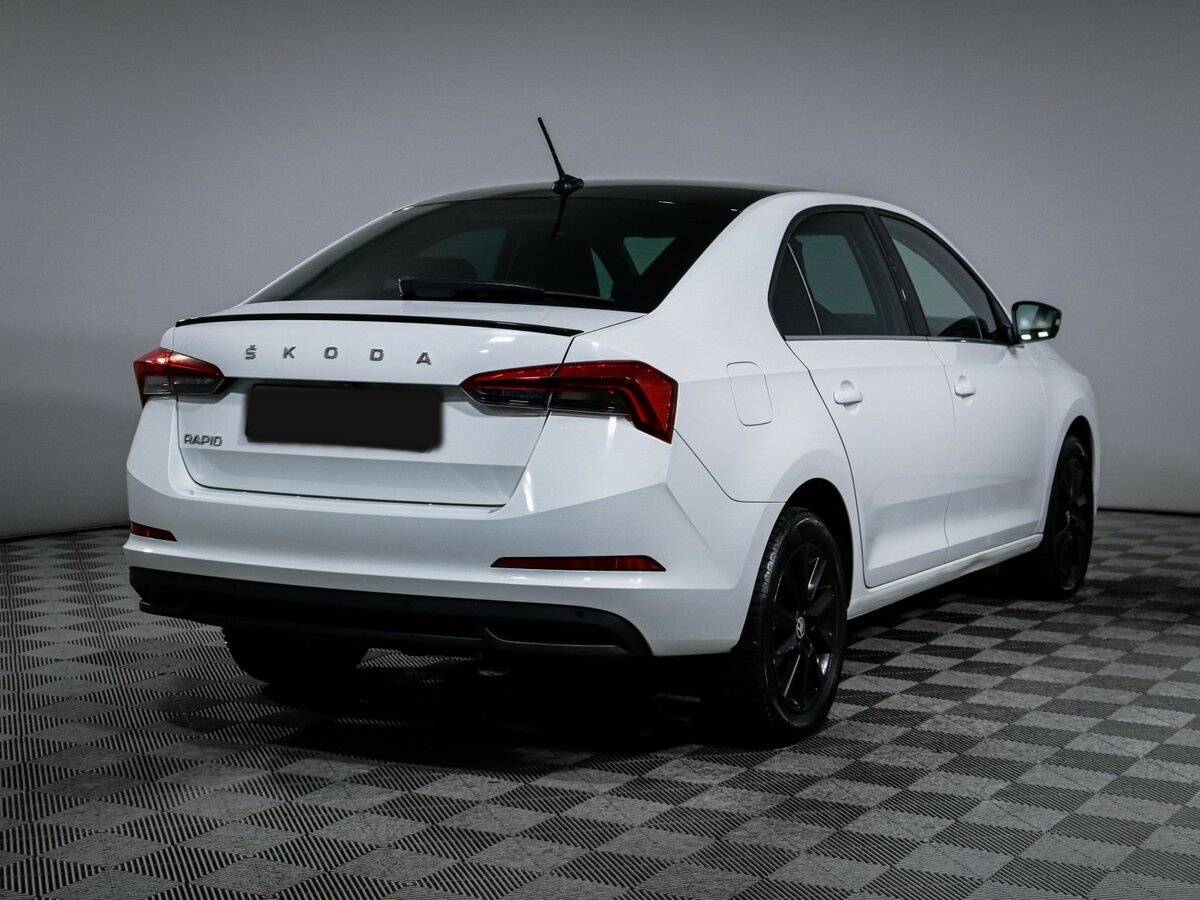 Skoda Rapid с пробегом — 2021 год. Фото: #3