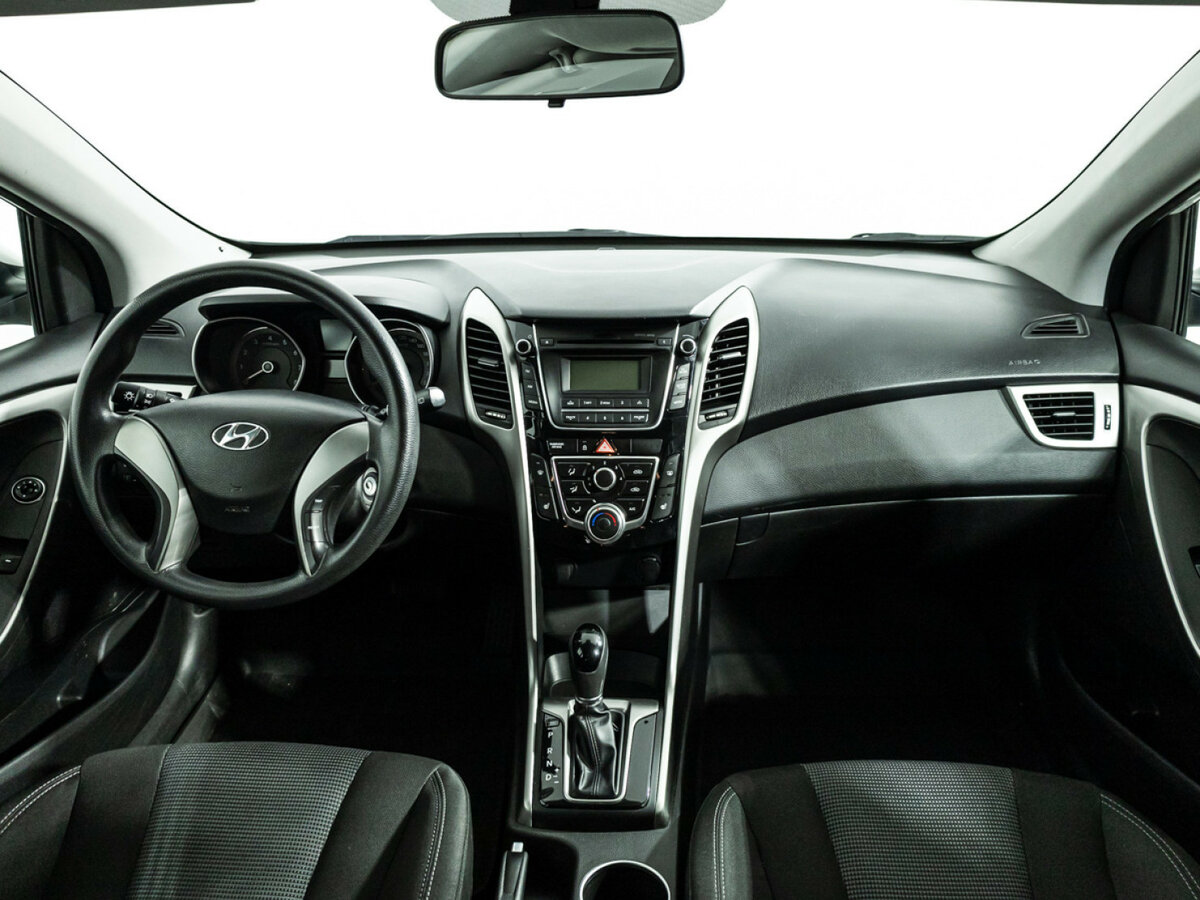 Hyundai i30 с пробегом — 2015 год. Фото: #12