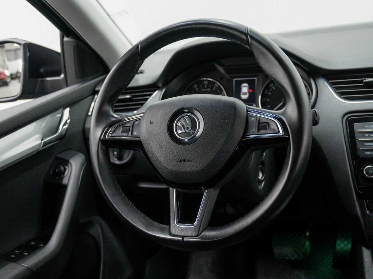 Skoda Octavia с пробегом — 2016 год. Фото: #10