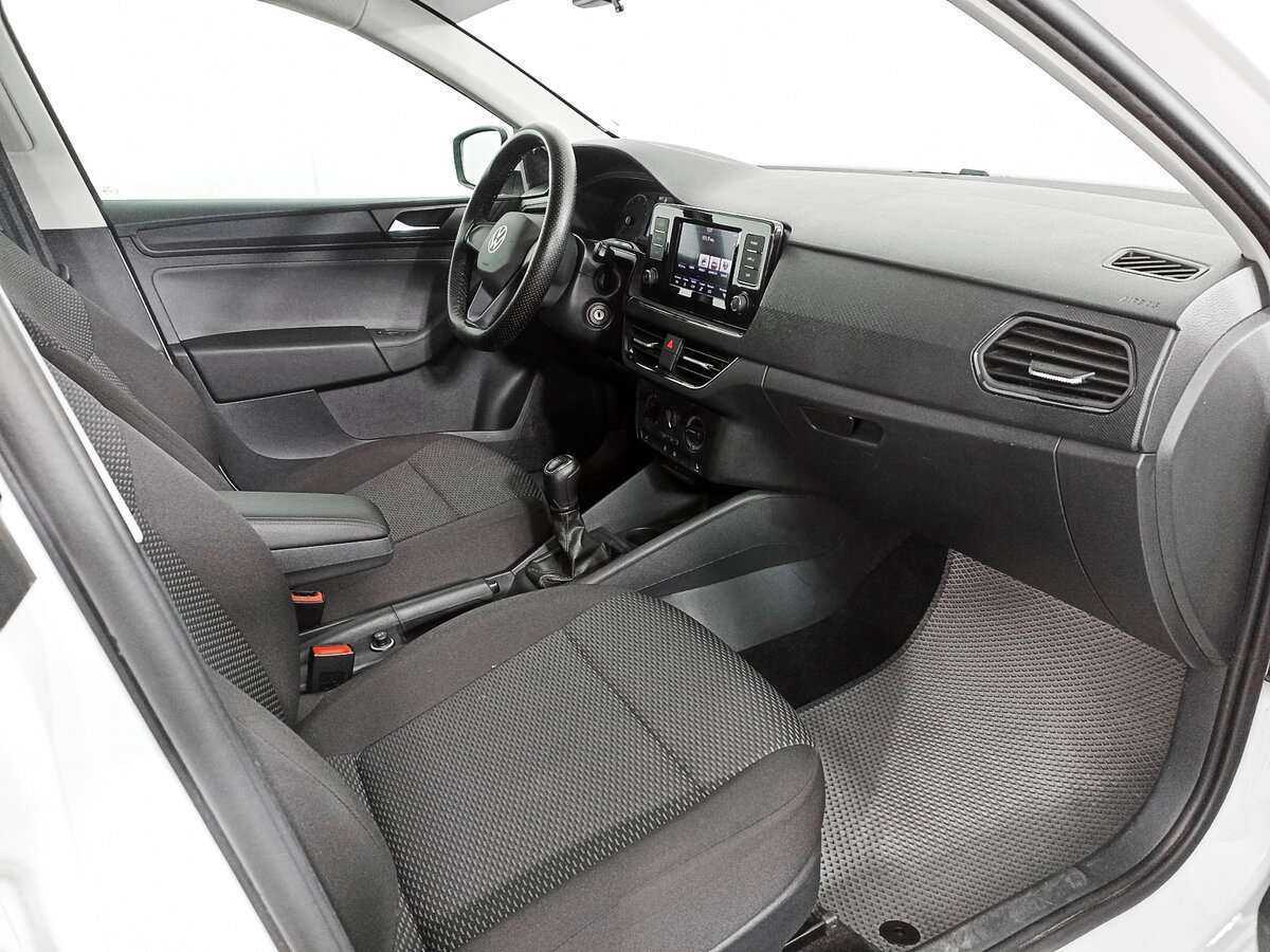 Volkswagen Polo с пробегом — 2020 год. Фото: #10