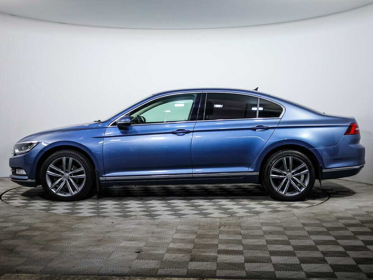 Volkswagen Passat с пробегом — 2017 год. Фото: #6