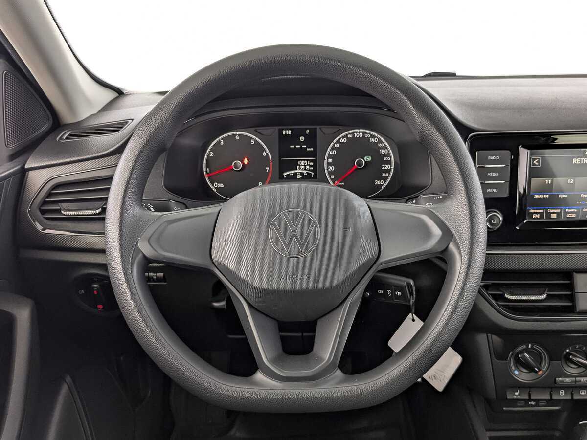 Volkswagen Polo с пробегом — 2020 год. Фото: #19