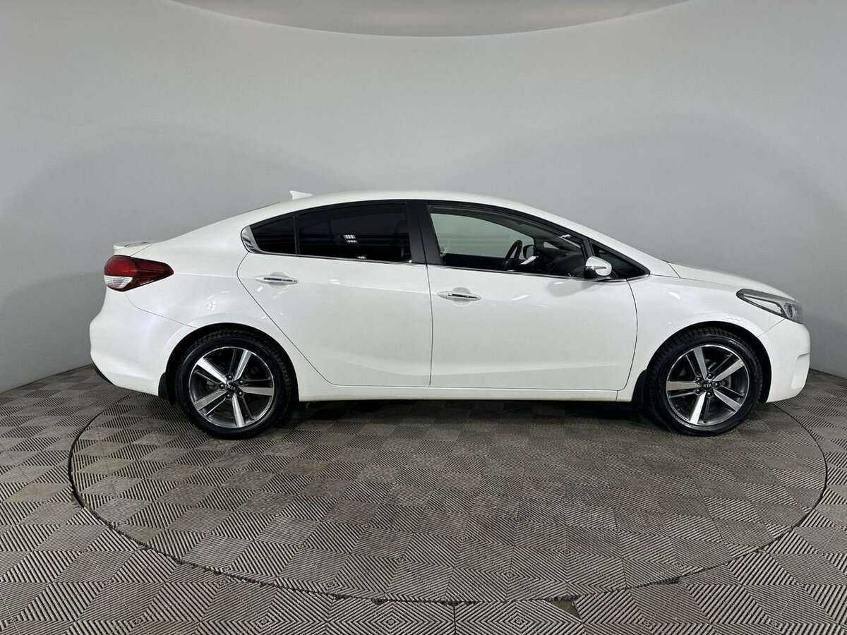 Kia Cerato с пробегом — 2018 год. Фото: #3