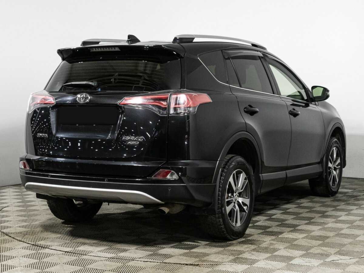 Toyota RAV4 с пробегом — 2015 год. Фото: #4