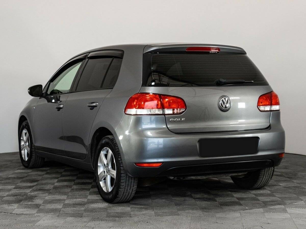 Volkswagen Golf с пробегом — 2012 год. Фото: #6