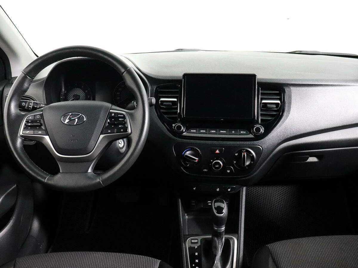 Hyundai Solaris с пробегом — 2020 год. Фото: #10