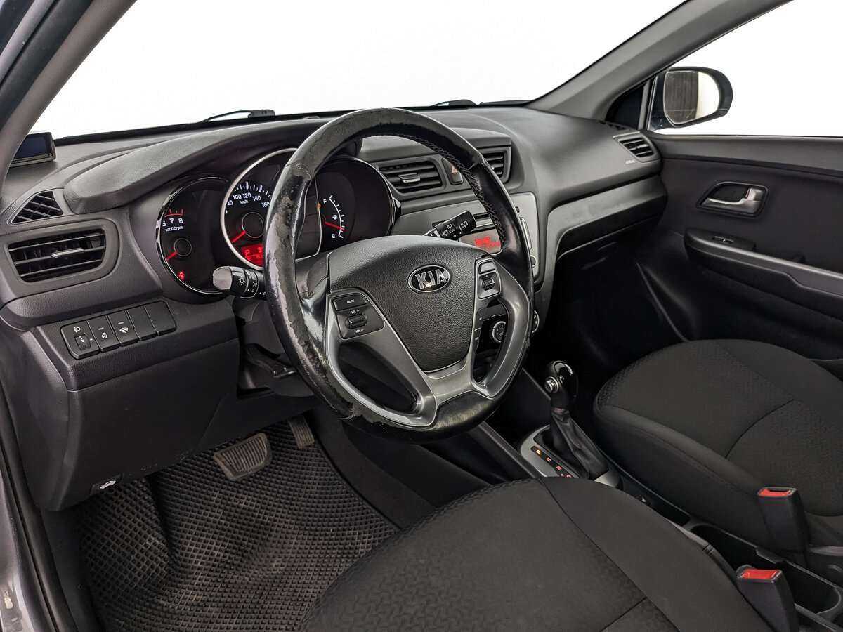 Kia Rio с пробегом — 2016 год. Фото: #11