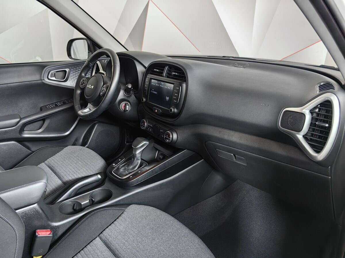 Kia Soul с пробегом — 2022 год. Фото: #8