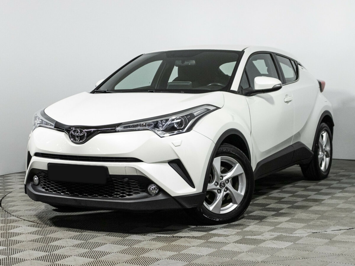 Toyota C-HR с пробегом — 2018 год. Посмотреть фото