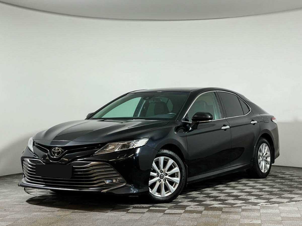 Toyota Camry с пробегом — 2018 год. Фото: #0